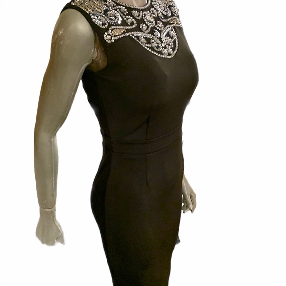 Black London dress company with quality sequins - Picture 3 of 15